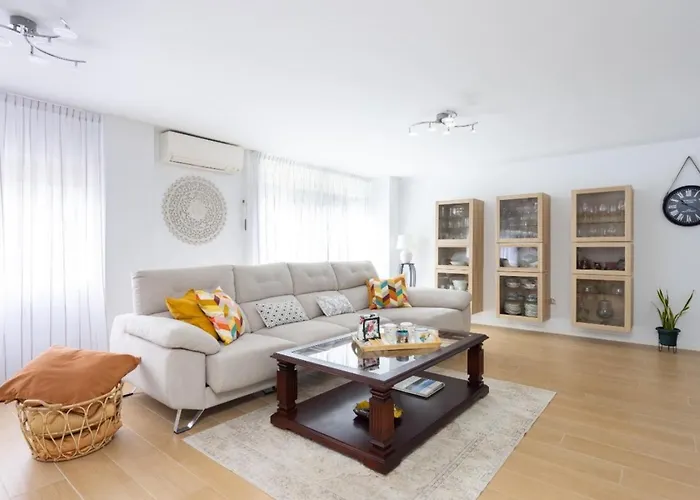 Home2book Elegance Center