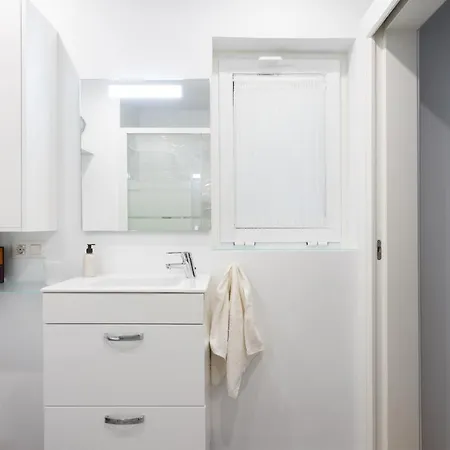 Home2book Elegance Center Apartment